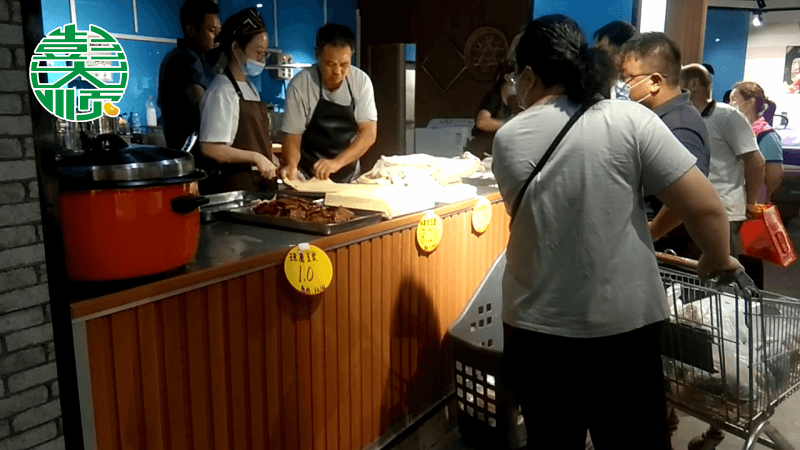 現磨豆腐坊鄭州祭城店銷售現場